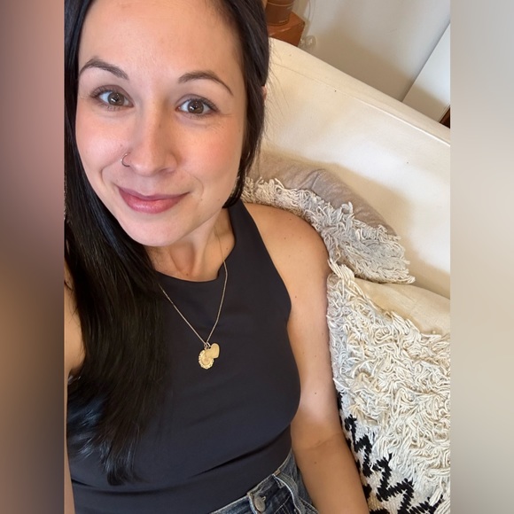 Meet your Posher, Casey - Picture 1 of 1